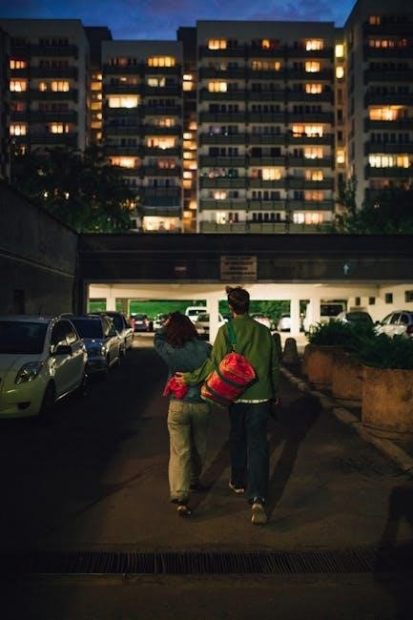 the ultimate guide to travel when you have no money